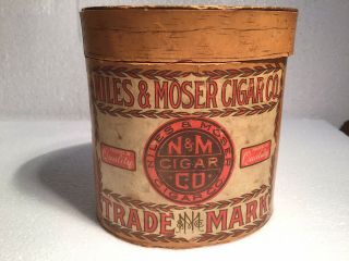 Rare 1910 Niles & Moser Cigar Co Oval 25 Cigar Wood Box W/tax Stamp & Tampa Seal