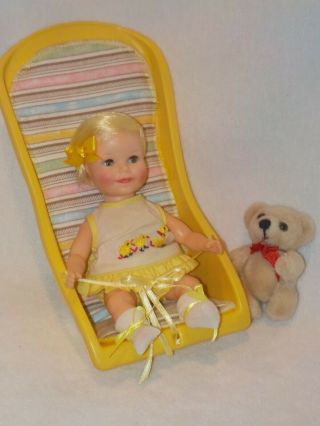 Vintage Deluxe Reading Suzy Cute Doll W/baby Seat Toys & Accessories
