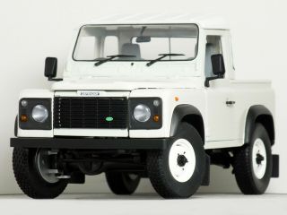 1:18 Uh " Land Rover Td5 Defender 90 Pick Up " (chawton White) Rare 4x4 Truck Vhtf