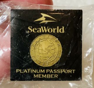 Rare Seaworld Sea World Pin Platinum Passport Member Amusement Park