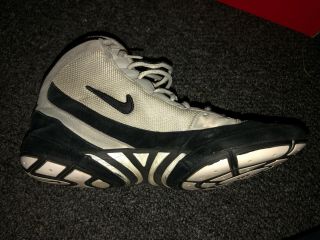 Nike Takedown 4 360 Men ' s Wrestling Shoe Size 11.  5 (fits small) (RARE) 3