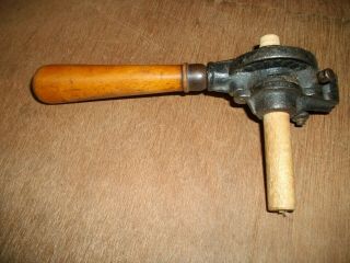T877 Antique Wood Handle Cast Iron 1/2 " Dowel Threader Marked