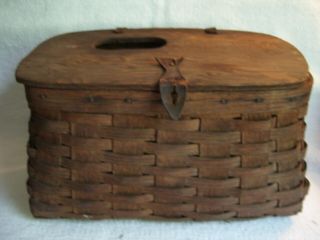 Old Antique Woven Basket Fly Fishing Creel W/ Wooden Top & Leather Hinges/straps