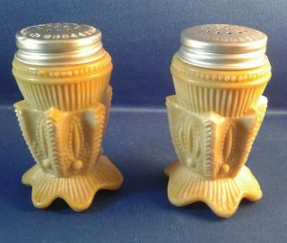 Antique Greentown Chocolate Slag Glass Cactus Pattern Salt And Pepper Shakers 2
