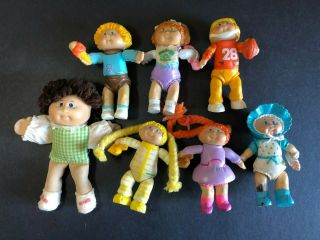 Vintage 1984 Cabbage Patch Kids 6 Mini Figures And 1 Mini Doll