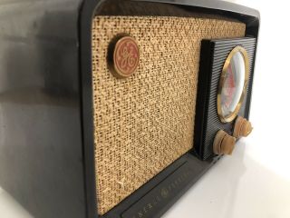 RARE Vintage 1948 GE General Electric Model 210 Tube Radio, 2