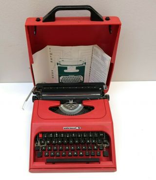 Vintage Typewriter Olivetti Underwood 16 Red Color Portable Case Rare Italy 2