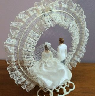Circa 1966 1960s Vintage Wedding Cake Topper Lace Netting Hearts Flowers 2