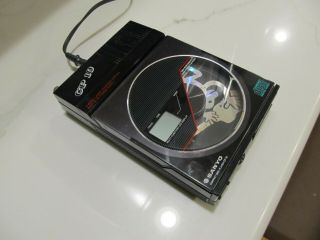 Rare Vintage Sanyo Cp - 10 Portable Cd Player Cp10 Hi - Fi Audiophile Power Cord