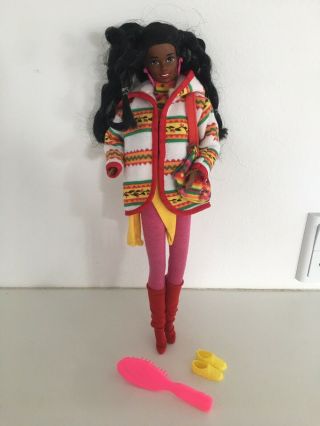 United Colors Of Benetton Barbie Doll Christie Vintage Mattel 1990