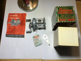 Vintage Pflueger Supreme Fishing Reel,  And Extra’s