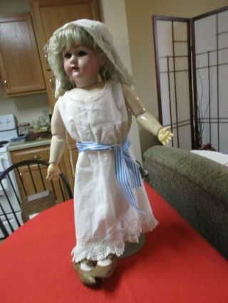 Gorgeous Antique Victorian Edwardian White Cotton Doll Dress With Lace
