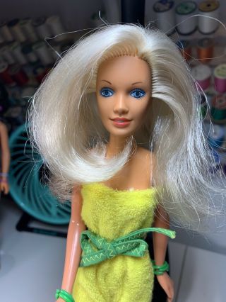 Vintage 1979 Darci Covergirl Doll By Kenner Fashion Fragrance Mellow Yellow