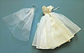 Vintage Barbie Bride ' s Dream 947 White Satin Wedding Dress Gown,  Veil,  Shoes 2