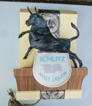 Rare Vintage Schlitz Malt Liquor Bull 3d Lighted Sign Vintage 1968