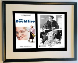 Robin Williams Signed Mrs Doubtfire Autograph Rare Comedy Legend Press Photo