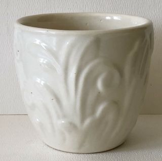 Vintage Mccoy Mc Coy Art Pottery White Glaze Plumes Small Flower Pot Vase Rare
