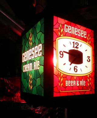 Rare Genesee Beer & Cream Ale Motion Lighted Clock Stained Glass Look - Rotating