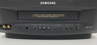Samsung 13” TV VCR Combo Retro CXD 1334 and 4 HEAD.  RARE 2