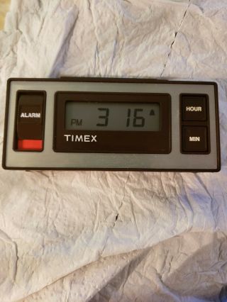Vintage Timex Snooz - alarm Battery Operated Digital Travel Alarm Clock 5302 - 504 3