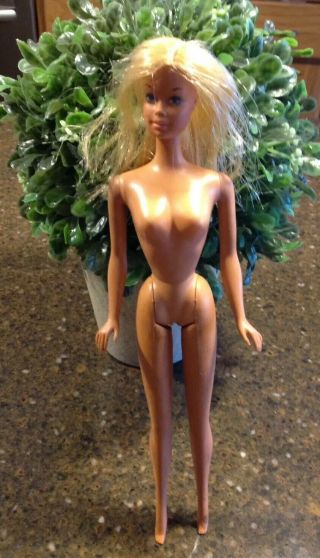 1966 U.  S.  Patented,  U.  S.  Pat.  Pend.  Made In Japan Malibu Barbie Doll Mattel