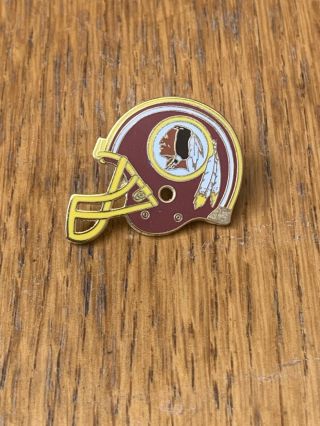 Washington Redskins Pin Badge.  Rare Early 1990’s.  Enamel Pin Badge