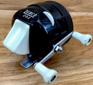 Vintage Zebco 202 Black With Metal Foot - Casting Reel - Made In Usa