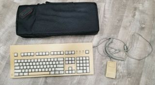 Rare Vintage Apple Computer Keyboard M0115 With Vintage Apple Mouse And Case