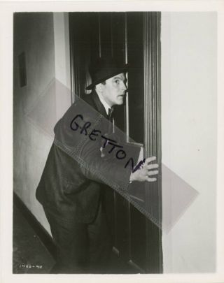 Gene Kelly In Black Hand Rare Photo 5