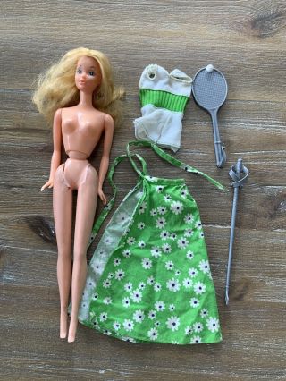 Vintage Moving Pj Doll 7281 Barbie 1975 - Gold Tennis Floral Wrap Skirt