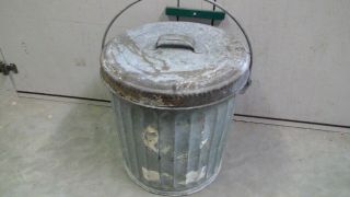 Small Vintage Galvanized Wire Bail Garbage Trash Can With Lid Cool
