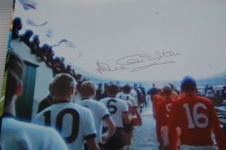 Jack Charlton Signed Rare 10x8 Image 1966 World Cup Final Coming Out For Match