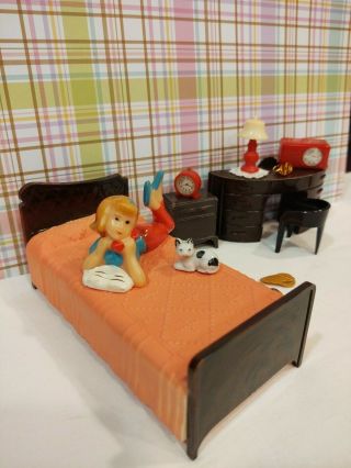 Plasco Rare Bedroom Set W/ Teen Doll Vintage Dollhouse Furniture Renwal 1:16