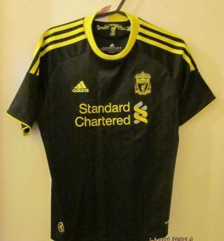 A Rare Luis Suarez Liverpool Signed In Vgc Rare Black Shirt 2010/2011