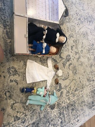 Madeline & Miss Clavel Vintage Wardrobe Closet Carry With Clothes Pjs Nr