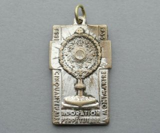 Sacred Heart.  Montmartre 1935.  Antique Religious Pendant.  French Large Medal. 3