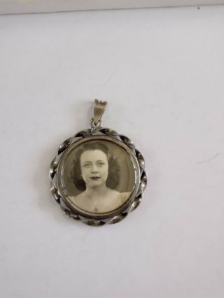 Antique 800 Silver Pin Pendent Picture Frame With Portrait 1 - 1/2 "
