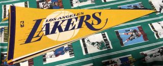 Los Angeles Lakers Vintage 1970s Rare Yellow Felt Nba Basketball Pennant