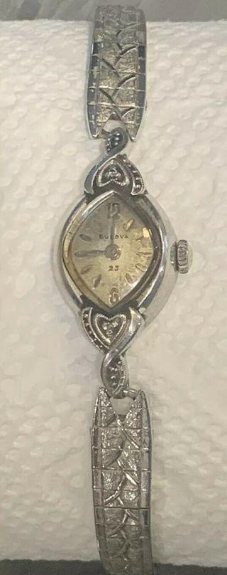 Vintage Ladies 10k Rolled Gold Plate Bulova M3 Wrist Watch M6