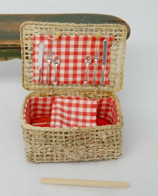 Vintage Hand Woven Picnic Basket Artisan Dollhouse Miniature 1:12