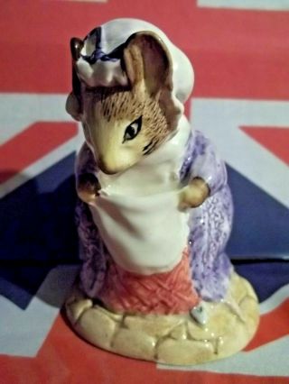 Lady Mouse Made A Curtsy Beatrix Potter Figurine Royal Albert Bp6b Rare Figure
