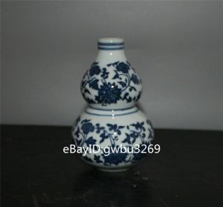 Rare Chinese Blue And White Porcelain Hand - Painted Flower Vase W Qianlong Mark S