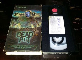 The Dead Pit Vhs Rare Horror Gore Slasher 3d Cover No Light Up Eyes Plays Fine