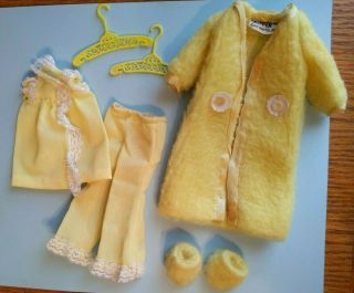 Vint Orig Barbie Skipper Lemon Fluff Pajamas,  Robe & Slippers Set 1749