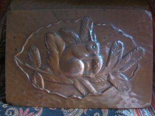 Vintage Antique Arts & Crafts Hammered Copper Hinged Box Squirrel Pinecone