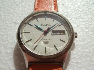 Rare Vintage 1978 Men ' s Bulova SWISS MADE ICE WHITE Dial quartz watch 3