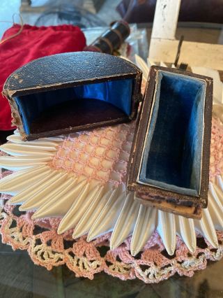 Antique Rare 1800s Victorian Leather Case Box Display Leather Silk Broken