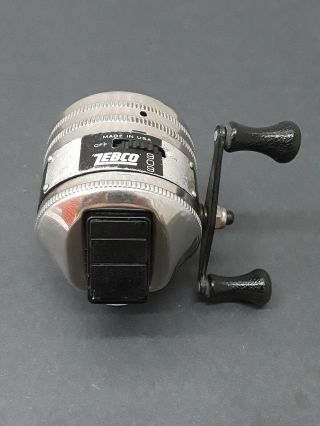 Vintage / Made In U.  S.  A.  Zebco.  No.  909 Fishing Reel.  No - Reserve.