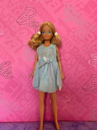 Vintage Barbie Sister Skipper Doll Blonde Light Blue Dress Mattel 1984 Toy 9 "