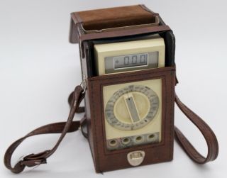 Rare Vintage Beckman Tech 310 - Digital Multimeter,  with Leads & Bag - 3